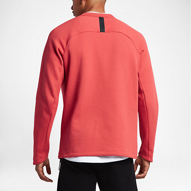 nike-tech-fleece-crew-sweatshirt-red-3