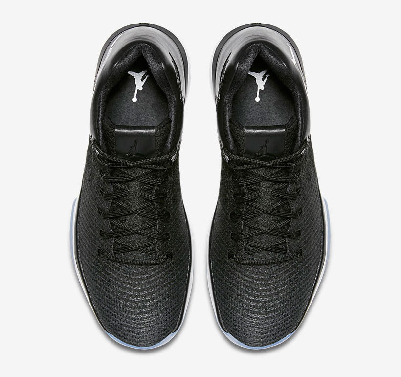 air-jordan-31-low-playoff-black-white-3