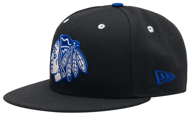 air-jordan-4-alternate-motorsports-chicago-blackhawks-hat-1