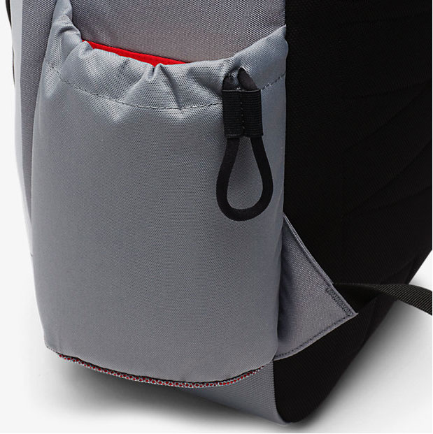 nike-kyrie-backpack-grey-4