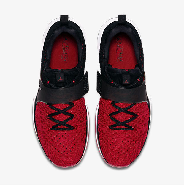 jordan-trainer-flyknit-2-bred-black-red-3