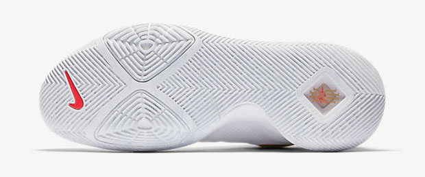 nike-kyrie-3-finals-white-gold-8
