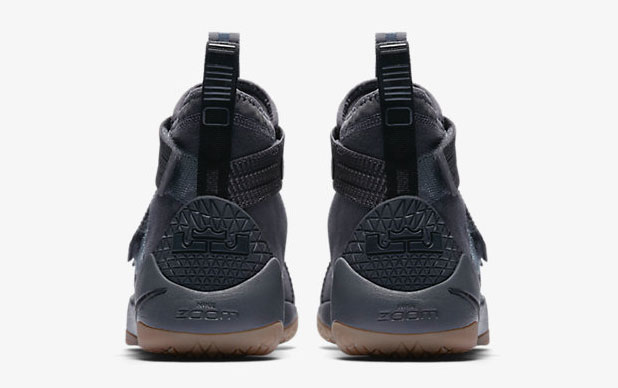 nike-lebron-soldier-11-dark-grey-4