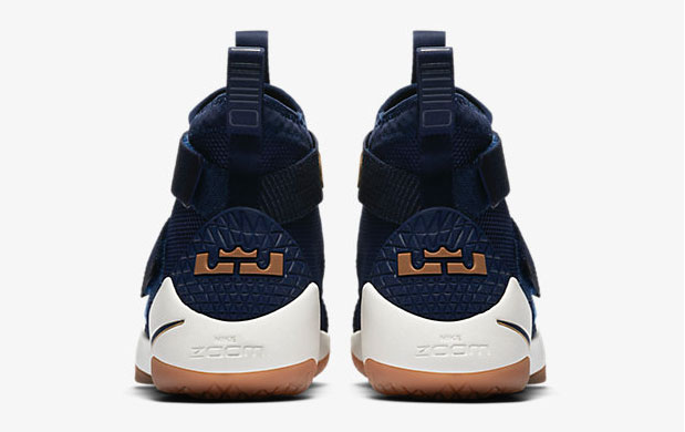 nike-lebron-soldier-11-navy-gold-5