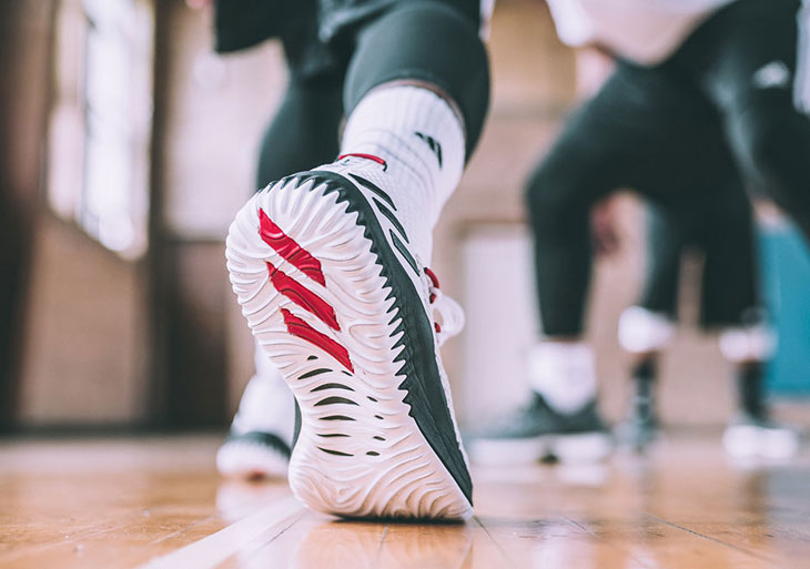 adidas-dame-4-home-3