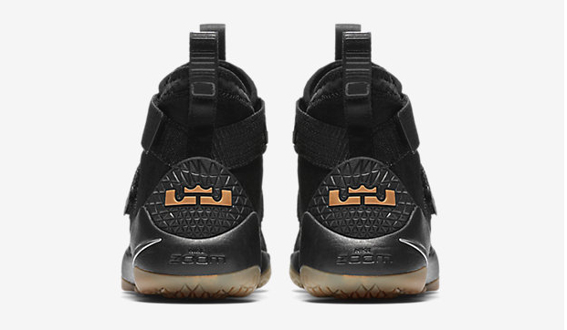 nike-lebron-soldier-11-black-gum-4
