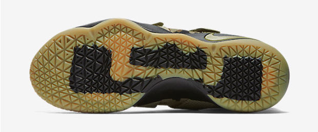 nike-lebron-soldier-11-green-camo-5