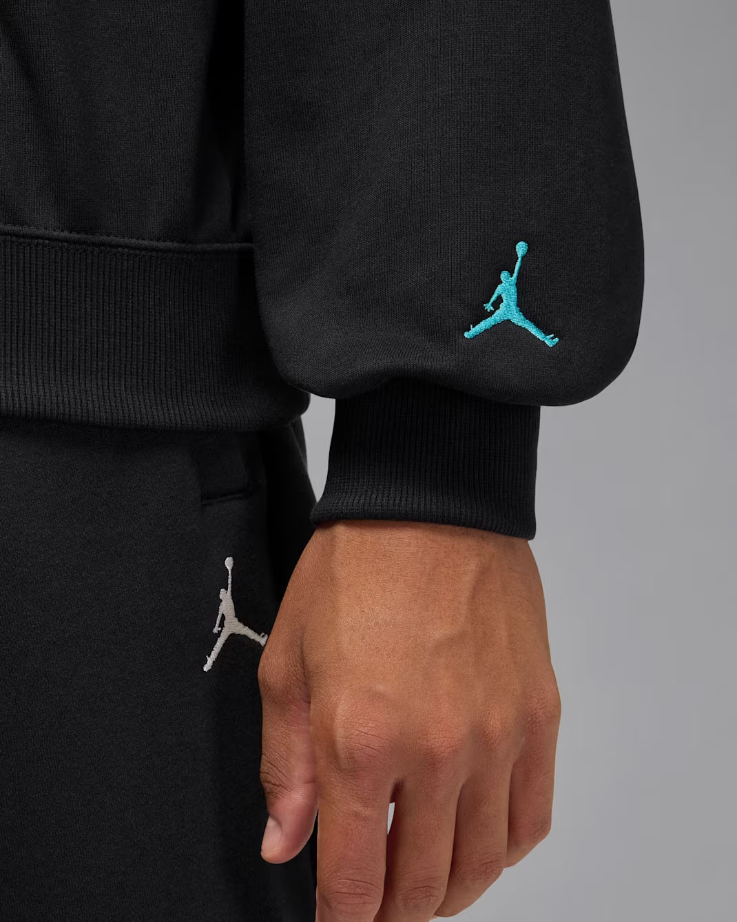 Air Jordan 11 Gamma 2025 Mens Crew Sweatshirt Black 3