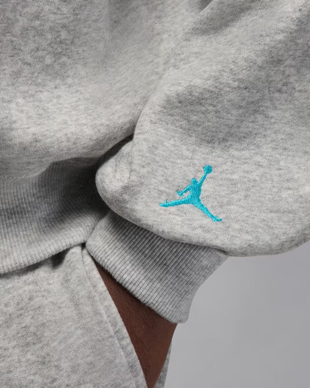 Air Jordan 11 Gamma Blue 2025 Mens Brooklyn Fleece Crewneck Sweatshirt Grey 3