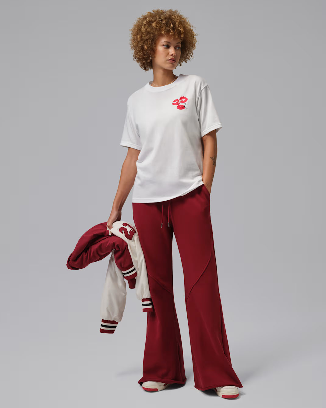 Air Jordan 4 Valentines Day 2026 Womens T Shirt Pants Outfit