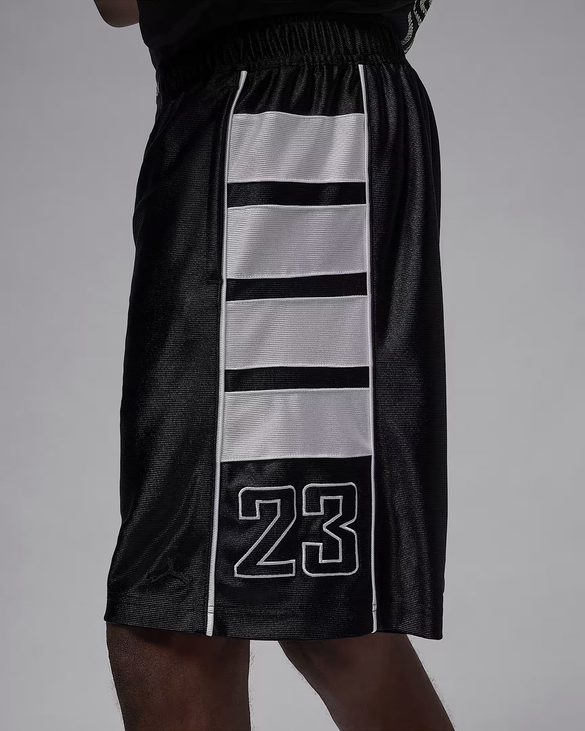 Jordan-Brooklyn-Cat-Scratch-Shorts-Black-White-3