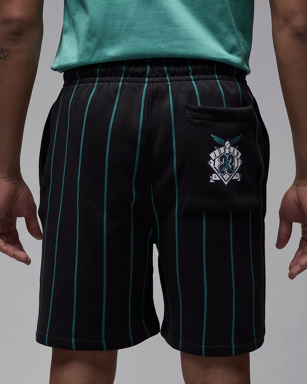 Jordan-Brooklyn-Diamond-45-Fleece-Shorts-Black-New-Emerald-2