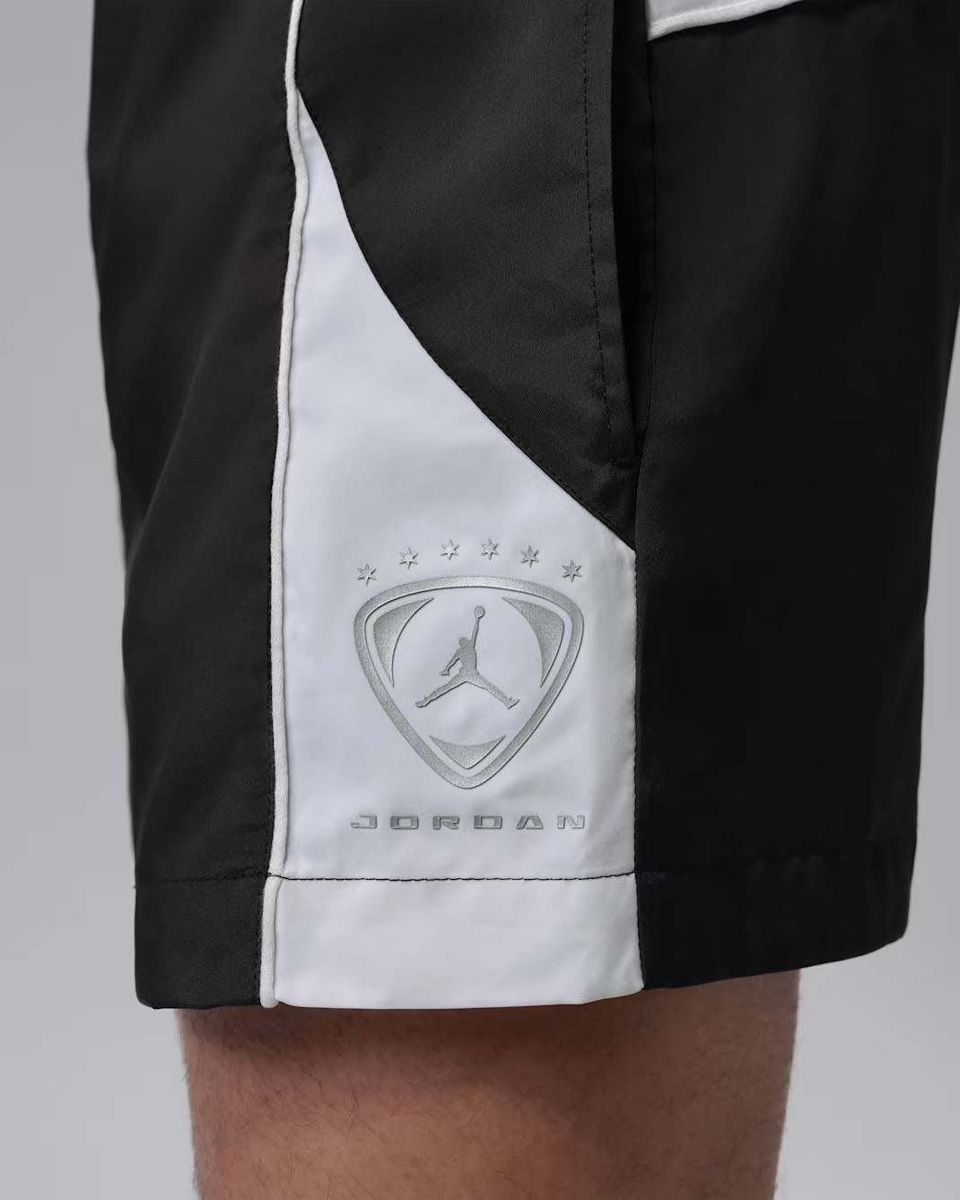 Jordan Brooklyn Men's Shortie Shorts Black White Metallic Silver 2