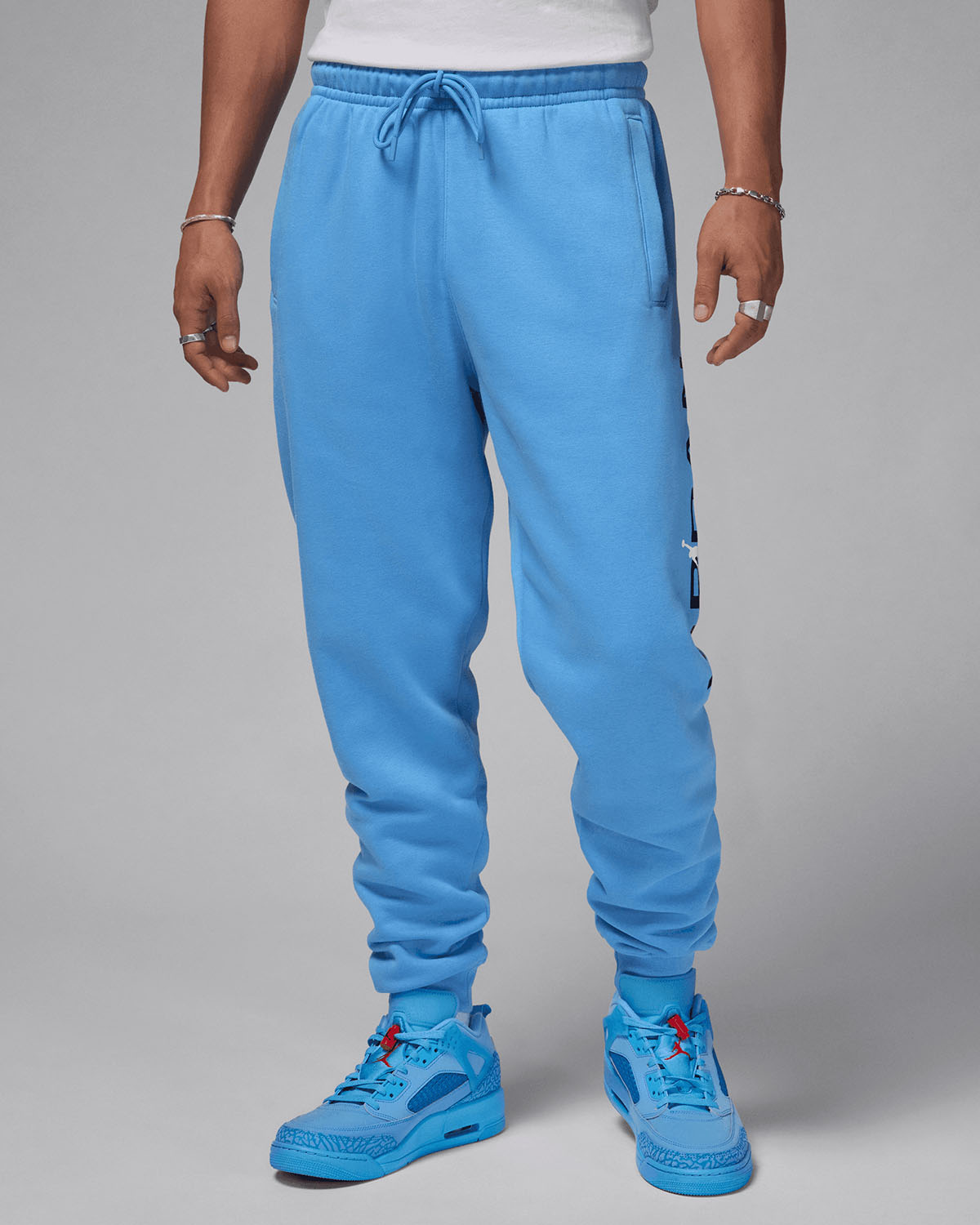 Jordan-Essential-Air-Stretch-Fleece-Pants-Legend-Blue-1