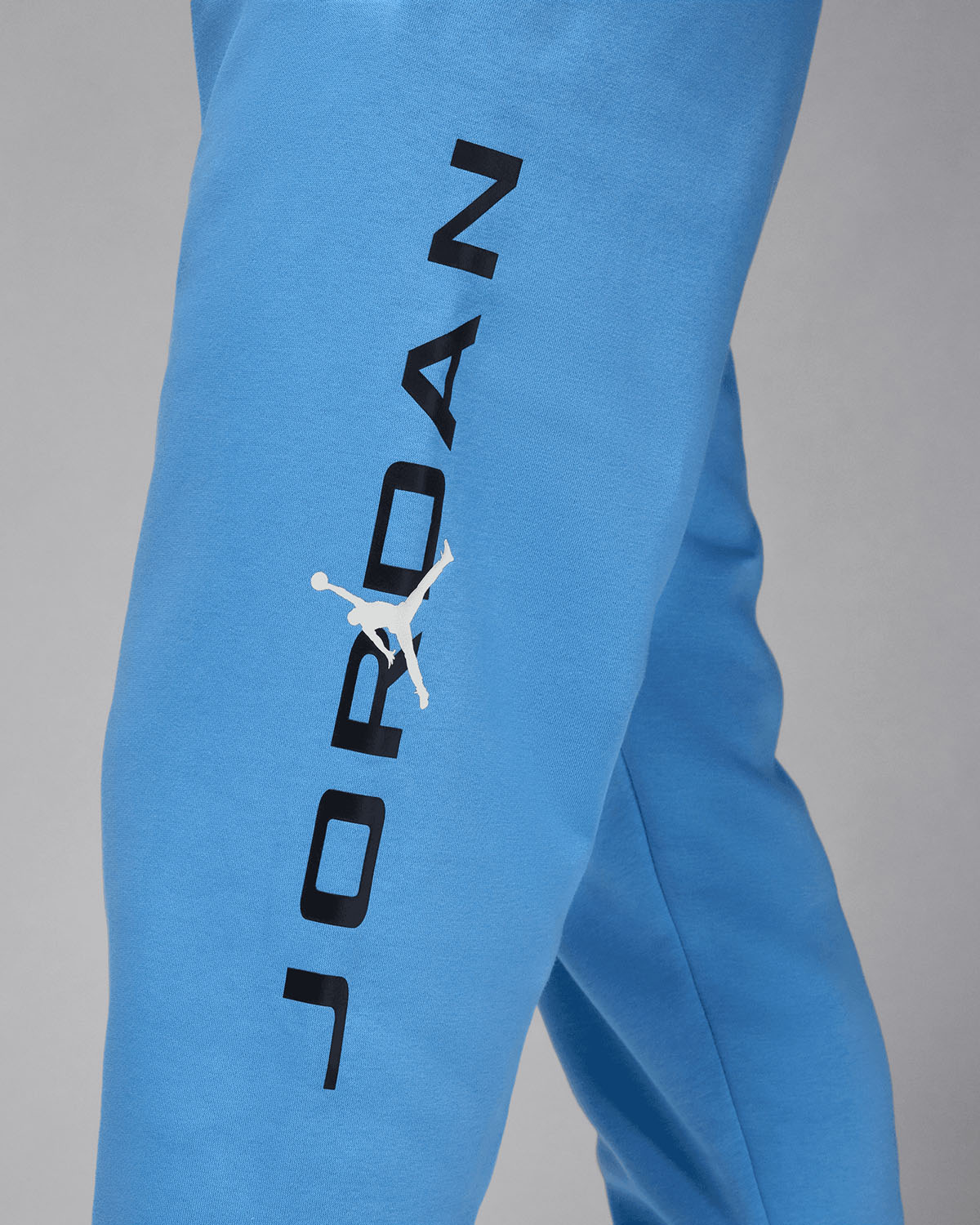 Jordan-Essential-Air-Stretch-Fleece-Pants-Legend-Blue-2