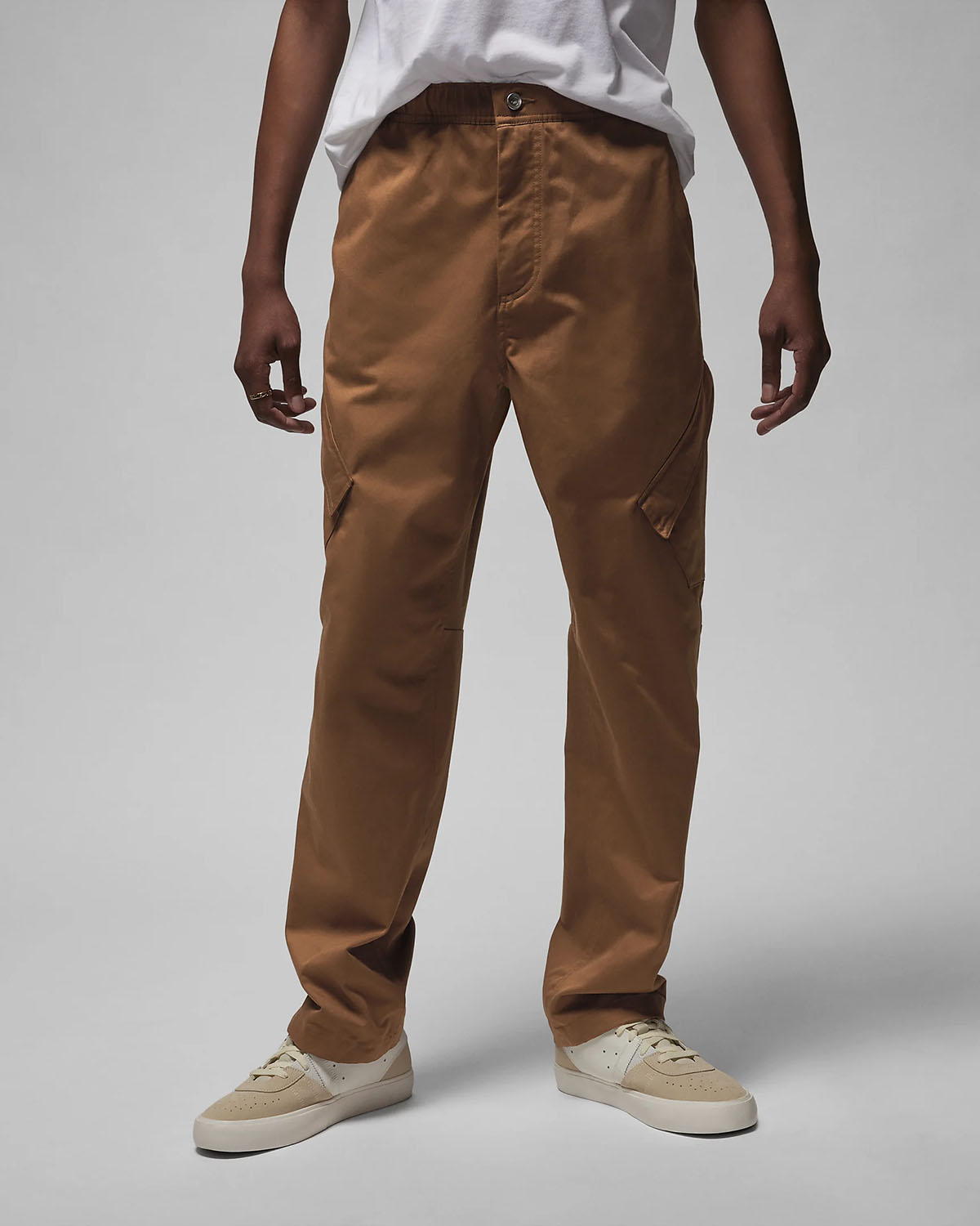 Jordan Essentials Chicago Pants Brown Light British Tan 1