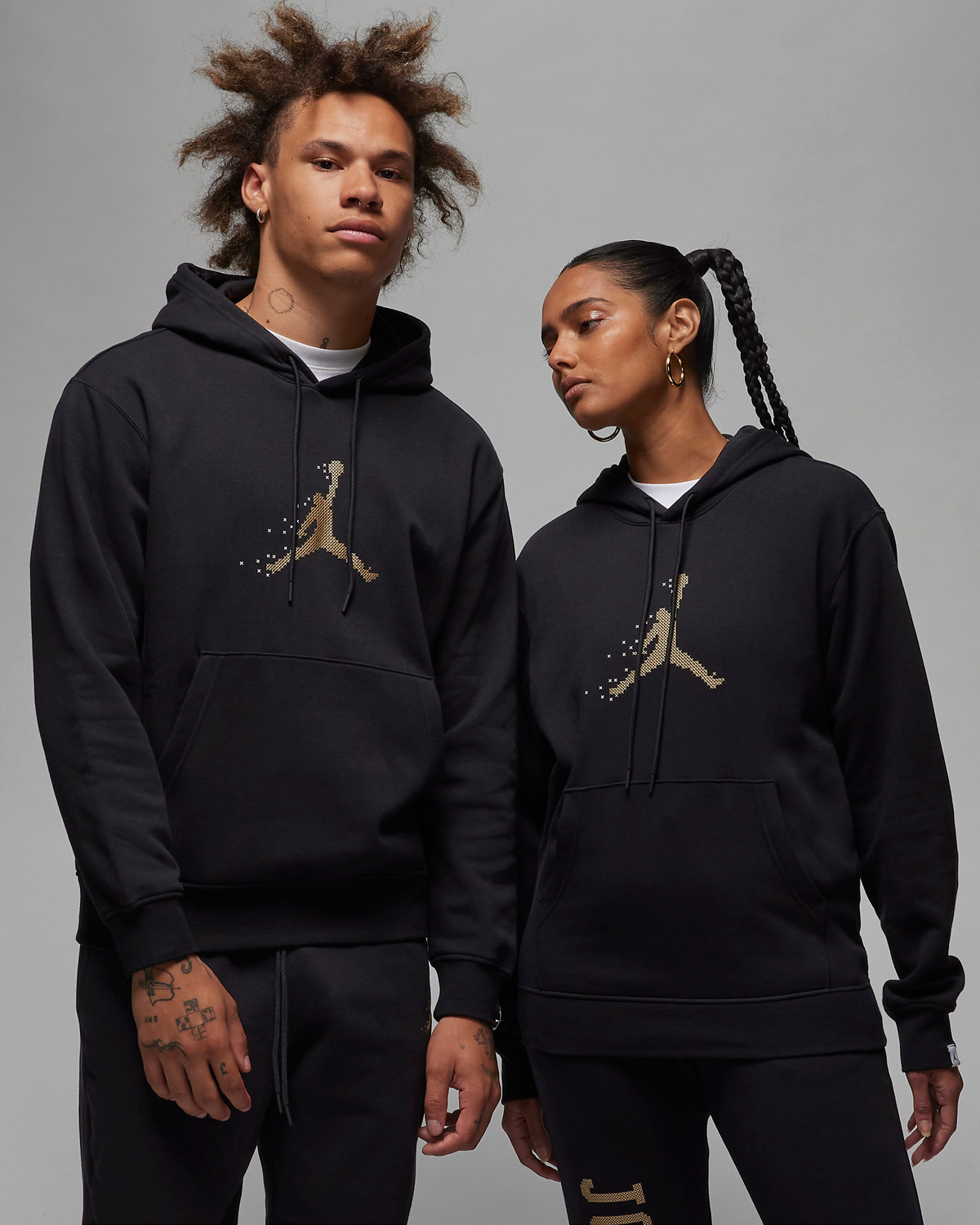 Jordan-Essentials-Holiday-2023-Hoodie-Black-Gold-1