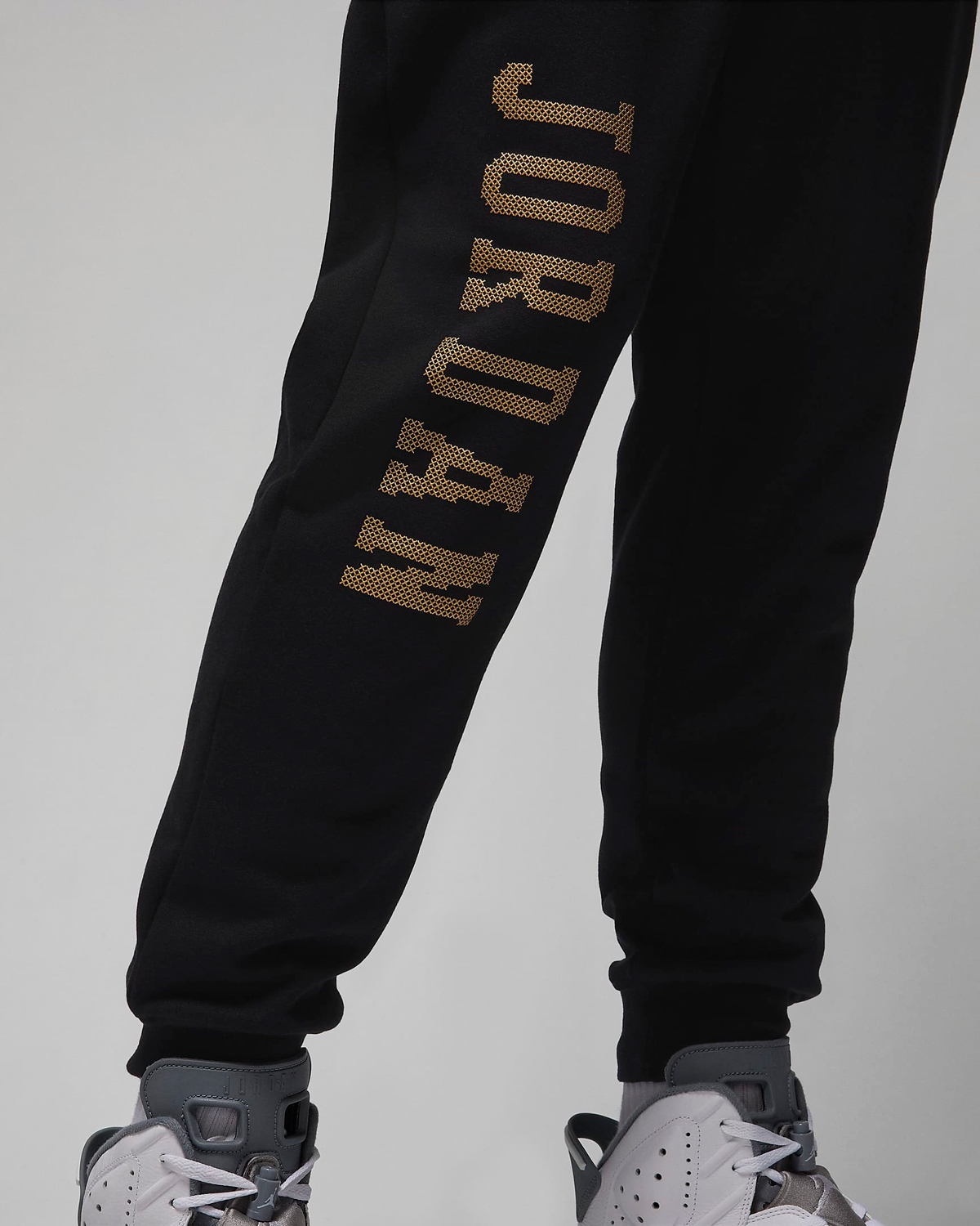 Jordan-Essentials-Holiday-Pants-Black-Metallic-Gold-3