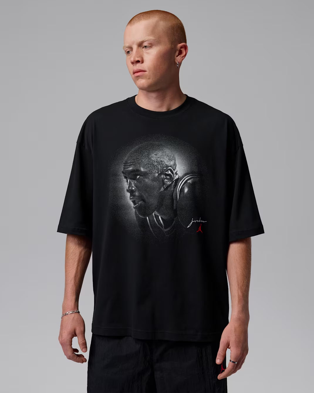 Jordan-Flight-Essentials-Mens-Oversized-Graphic-T-Shirt-Black-1