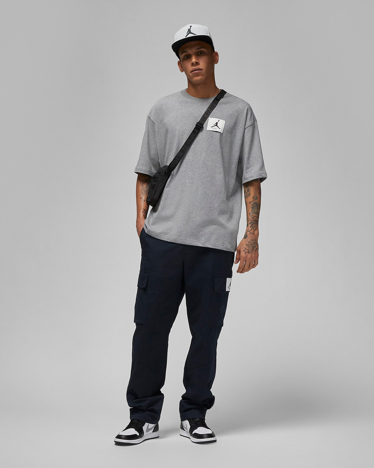 Jordan-Flight-Essentials-Oversized-T-Shirt-Grey-Carbon-Heather-Outfit