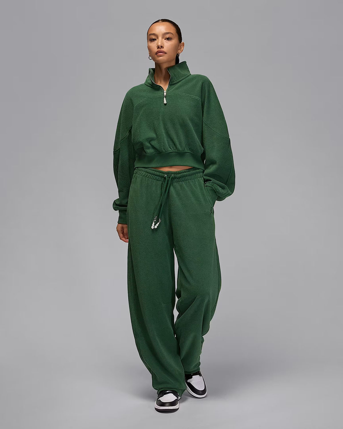 Jordan Flight Fleece Womens Pants Fir Green Outfit