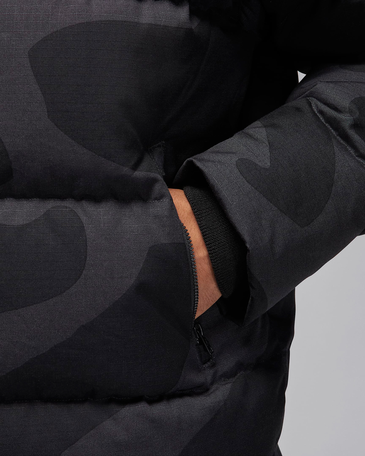 Jordan-Flight-Heritage-Down-Jacket-Off-Noir-6