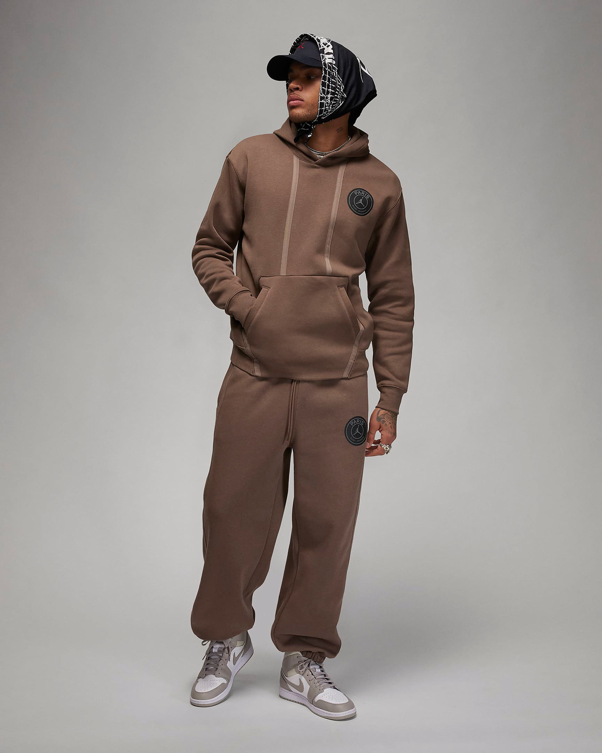 Jordan-PSG-Paris-Saint-Germain-Hoodie-Pants-Outfit-Palomino-Fall-2023