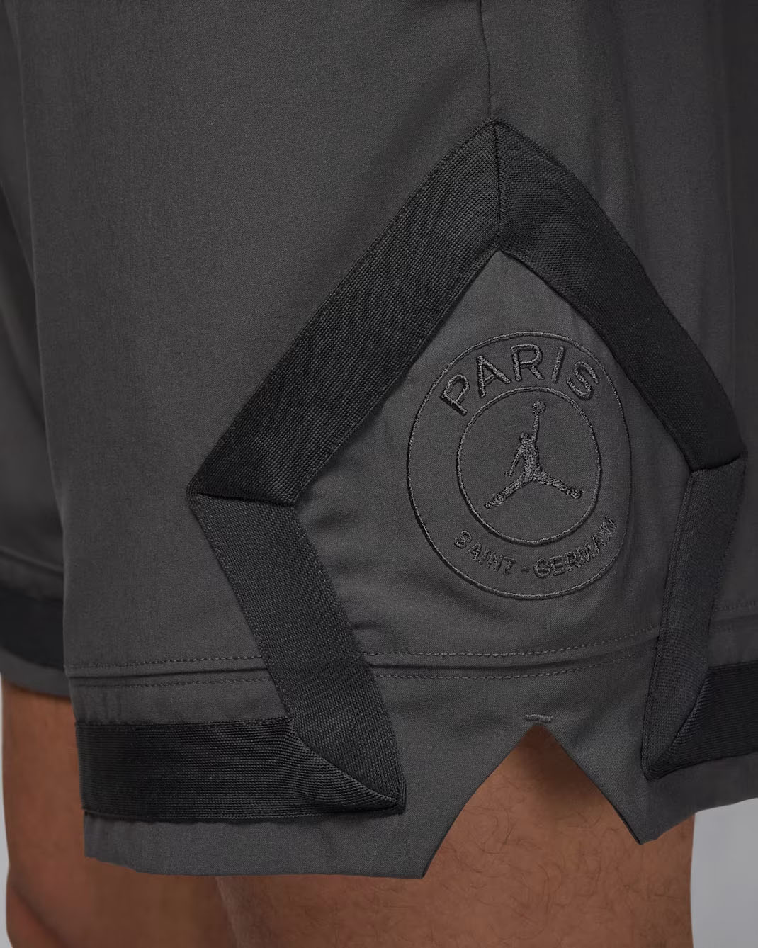 Jordan PSG Paris Saint Germain Mens Diamond Shorts Anthracite 3