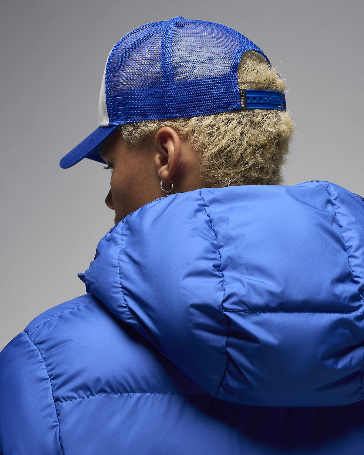 Jordan-Rise-Trucker-Snapback-Hat-Sail-Game-Royal-2