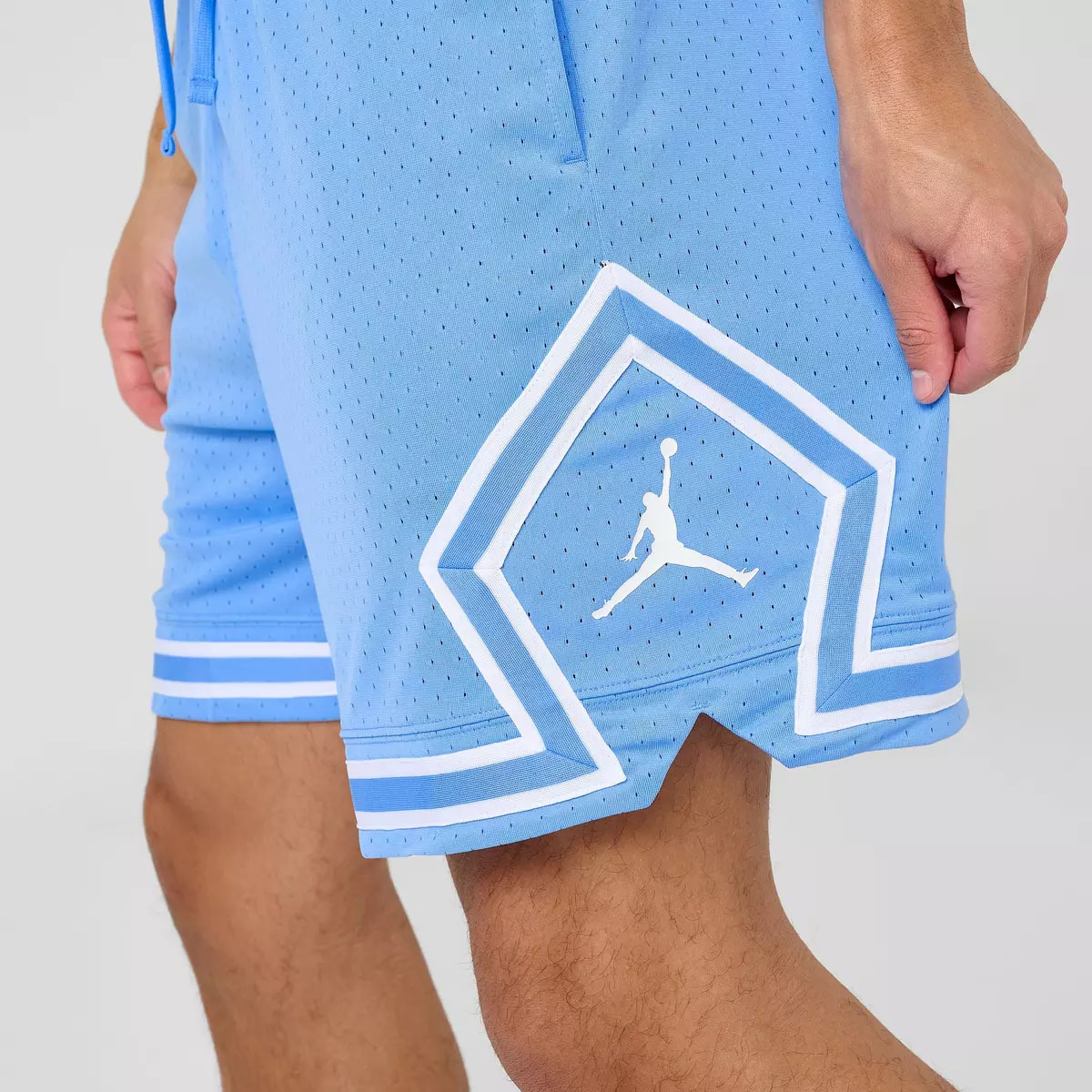 Jordan Sport Mens Mesh Diamond Shorts University Blue 2