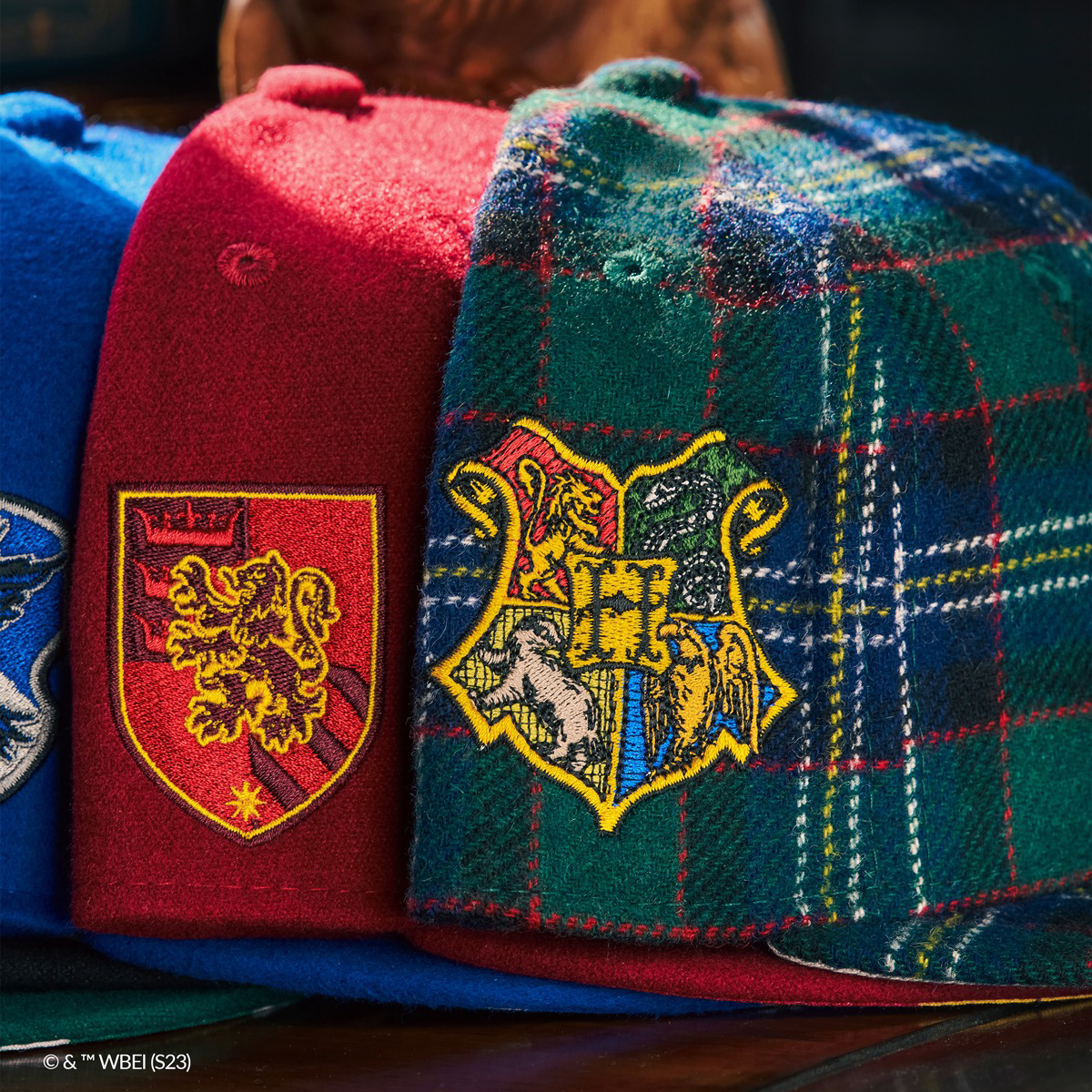 New-Era-Holiday-2023-Christmas-Harry-Potter-Caps