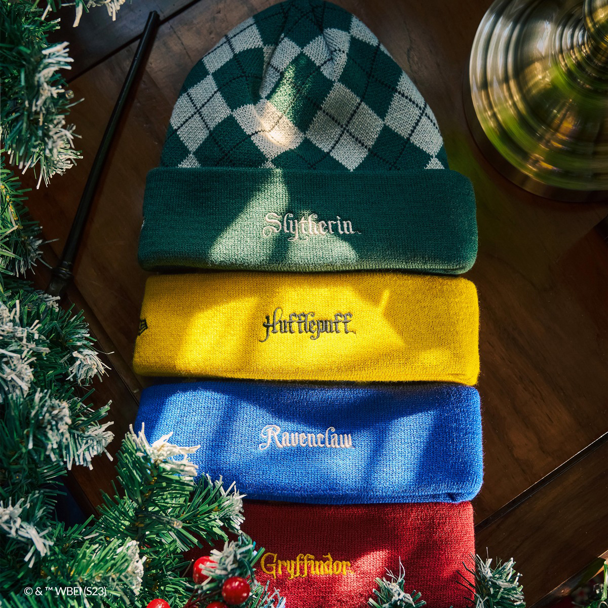 New-Era-Holiday-2023-Christmas-Harry-Potter-Hats
