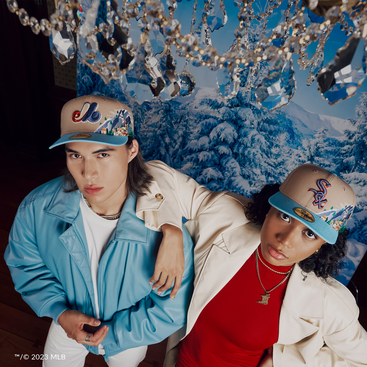 New-Era-Holiday-2023-Christmas-Snowcapped-Hats