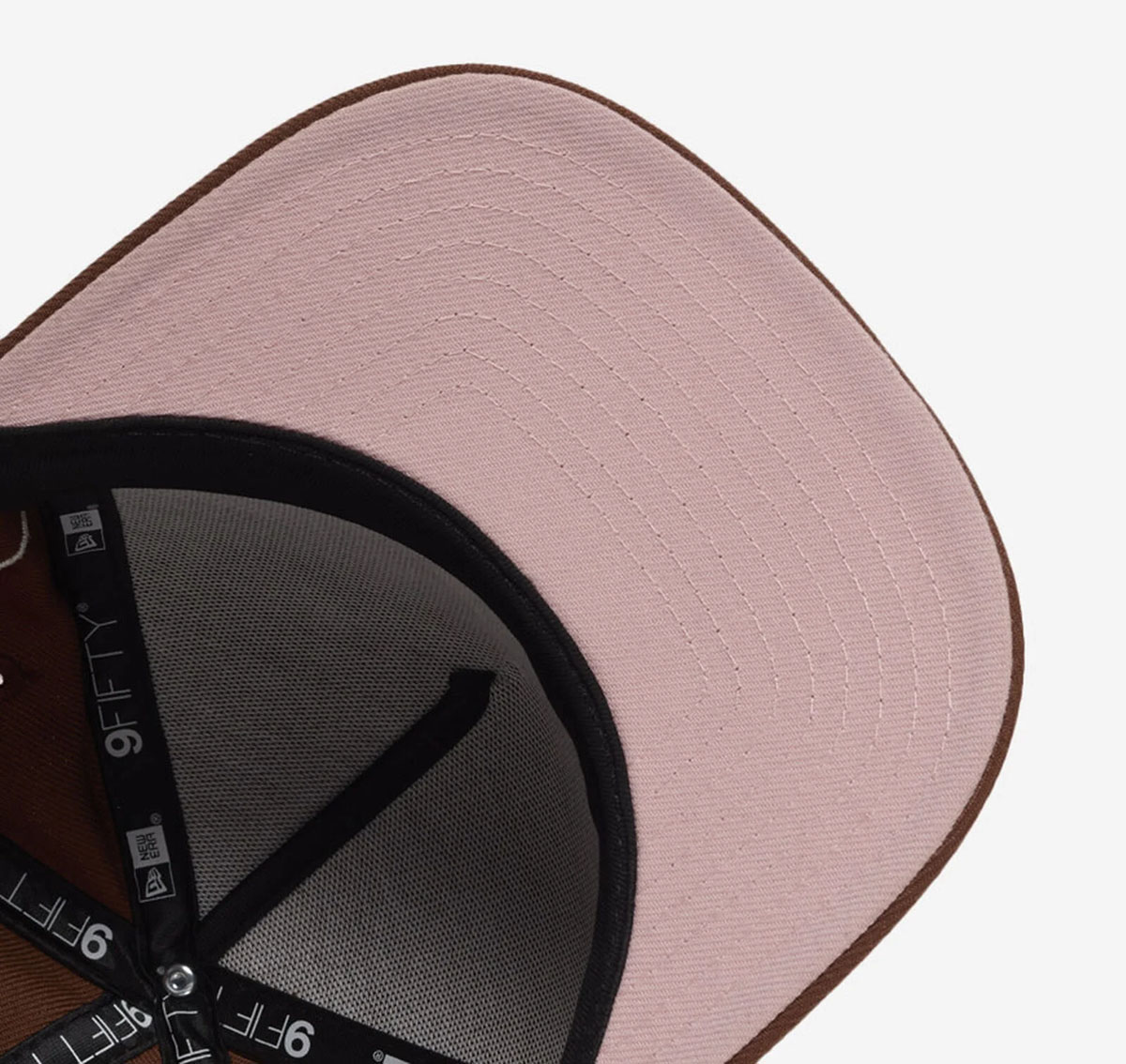 New Era New York Yankees Valentines Day 2026 9FIFTY A Frame Snapback Hat Chocolate Brown Pink 3