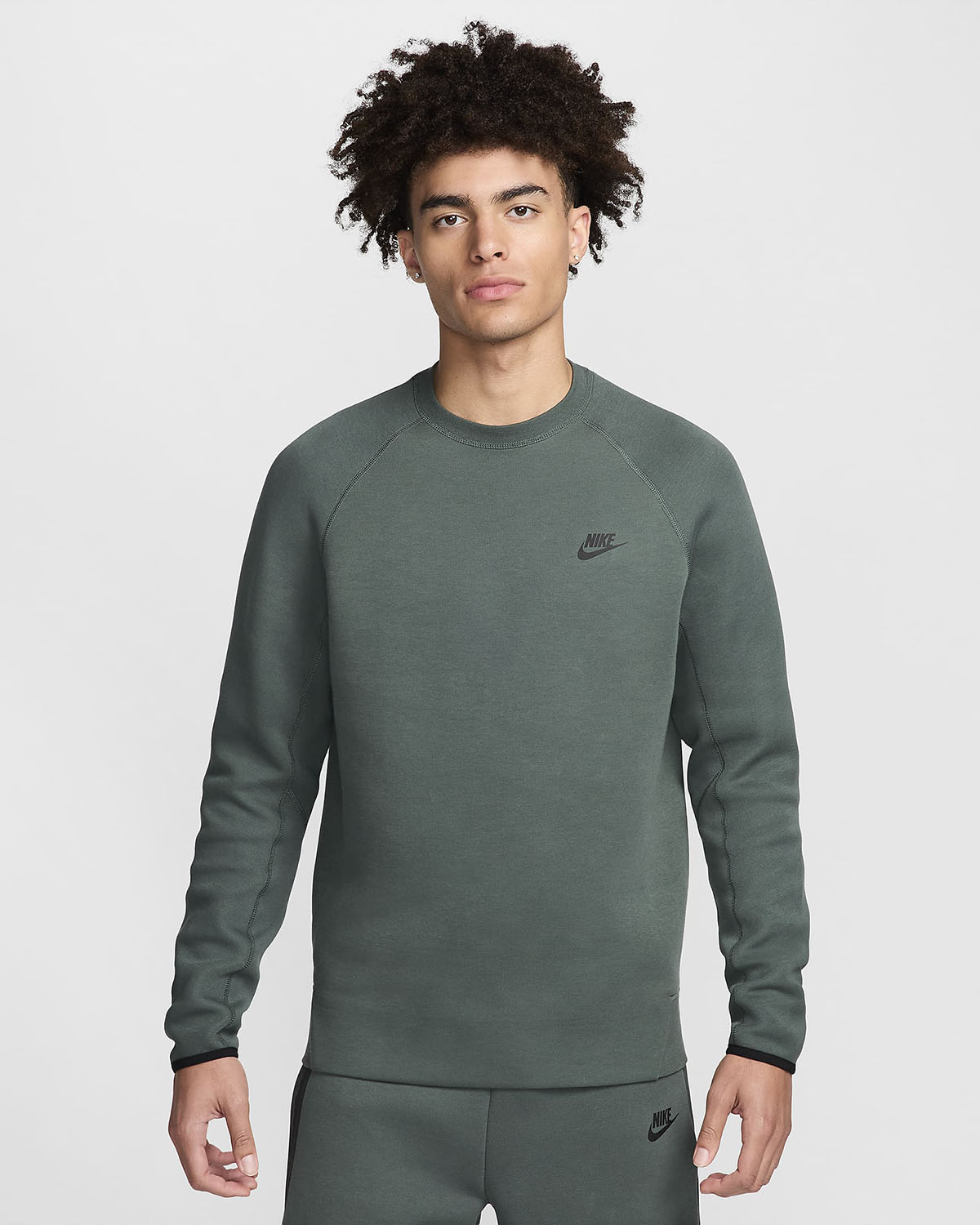 Nike-Tech-Fleece-Crew-Sweatshirt-Vintage-Green