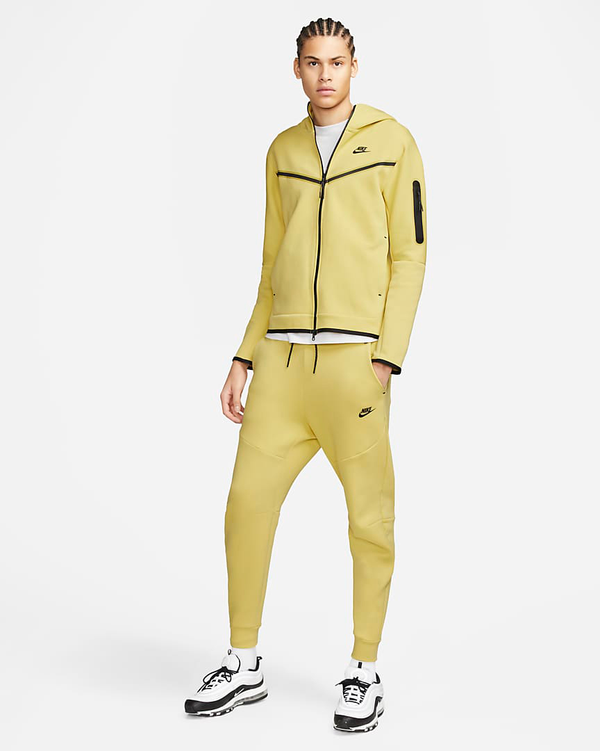 Nike-Tech-Fleece-Hoodie-and-Jogger-Pants-Saturn-Gold