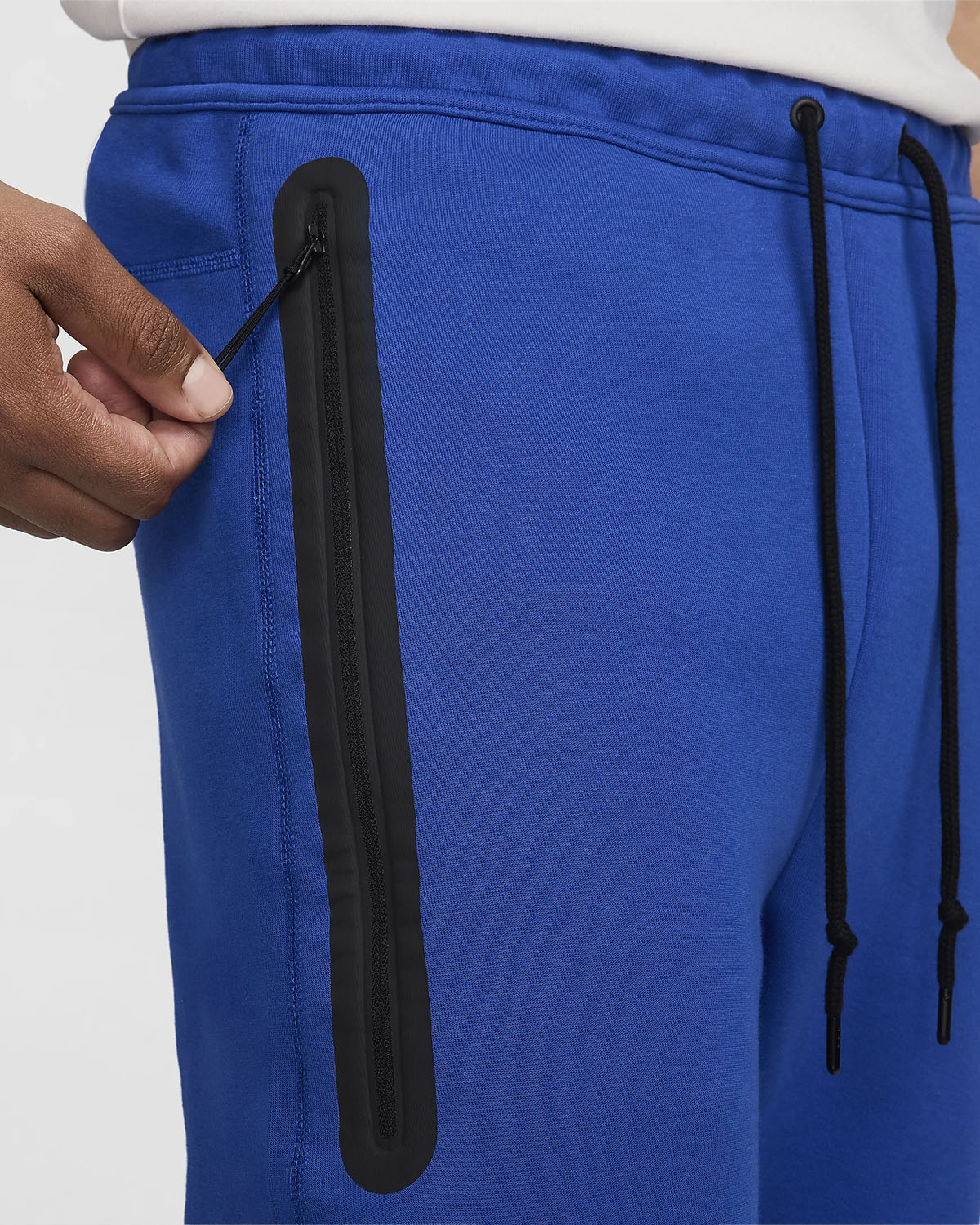 Nike-Tech-Fleece-Joggers-Game-Royal-Hyper-Pink-3