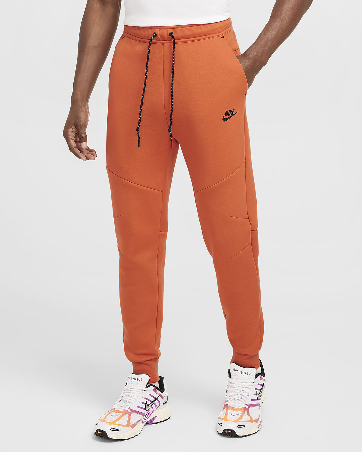 Nike-Tech-Fleece-Joggers-Vintage-Coral-Black