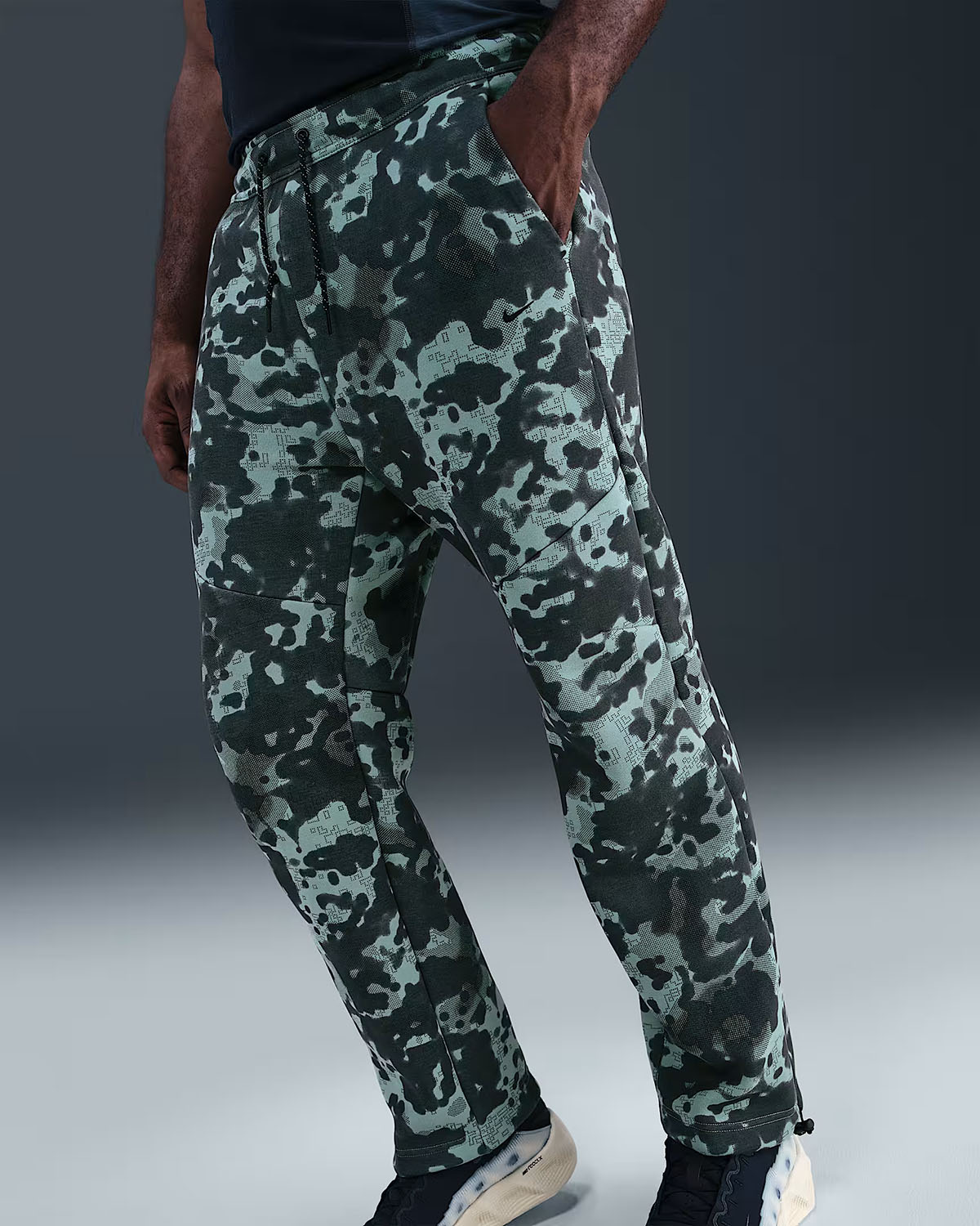 Nike Tech Fleece Mens Camo Open Hem Pants Cannon Black 1