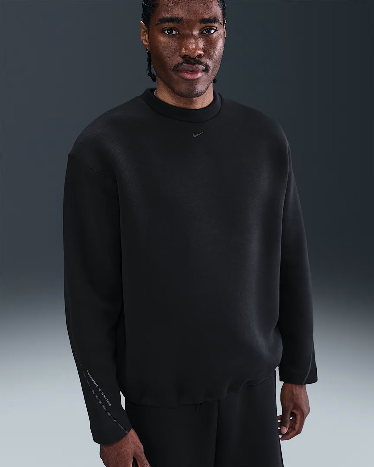 Nike Tech Fleece Mens Loose Fit Crew Sweatshirt Black 1
