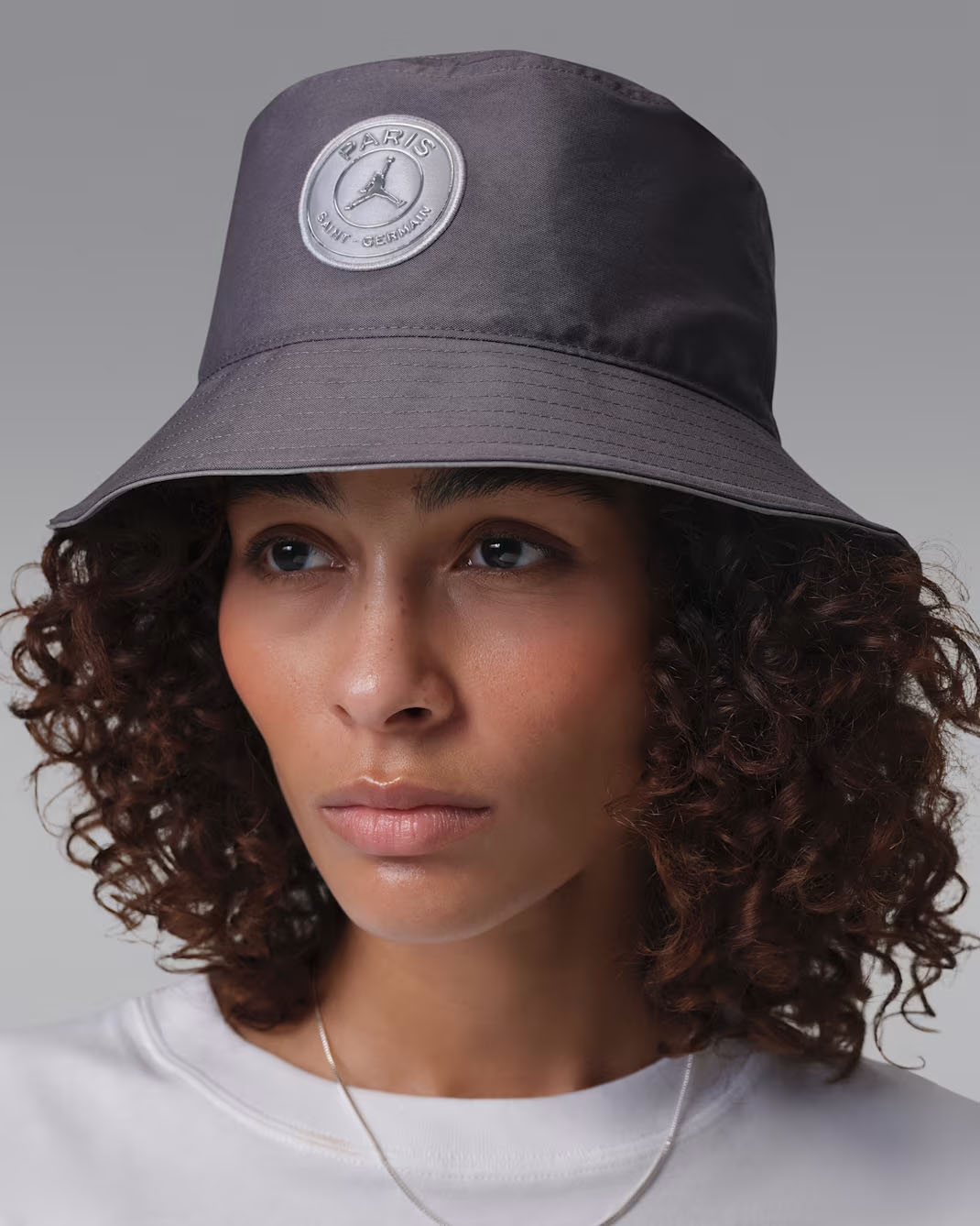 Paris Saint-Germain Apex Bucket Hat Light Graphite Chrome
