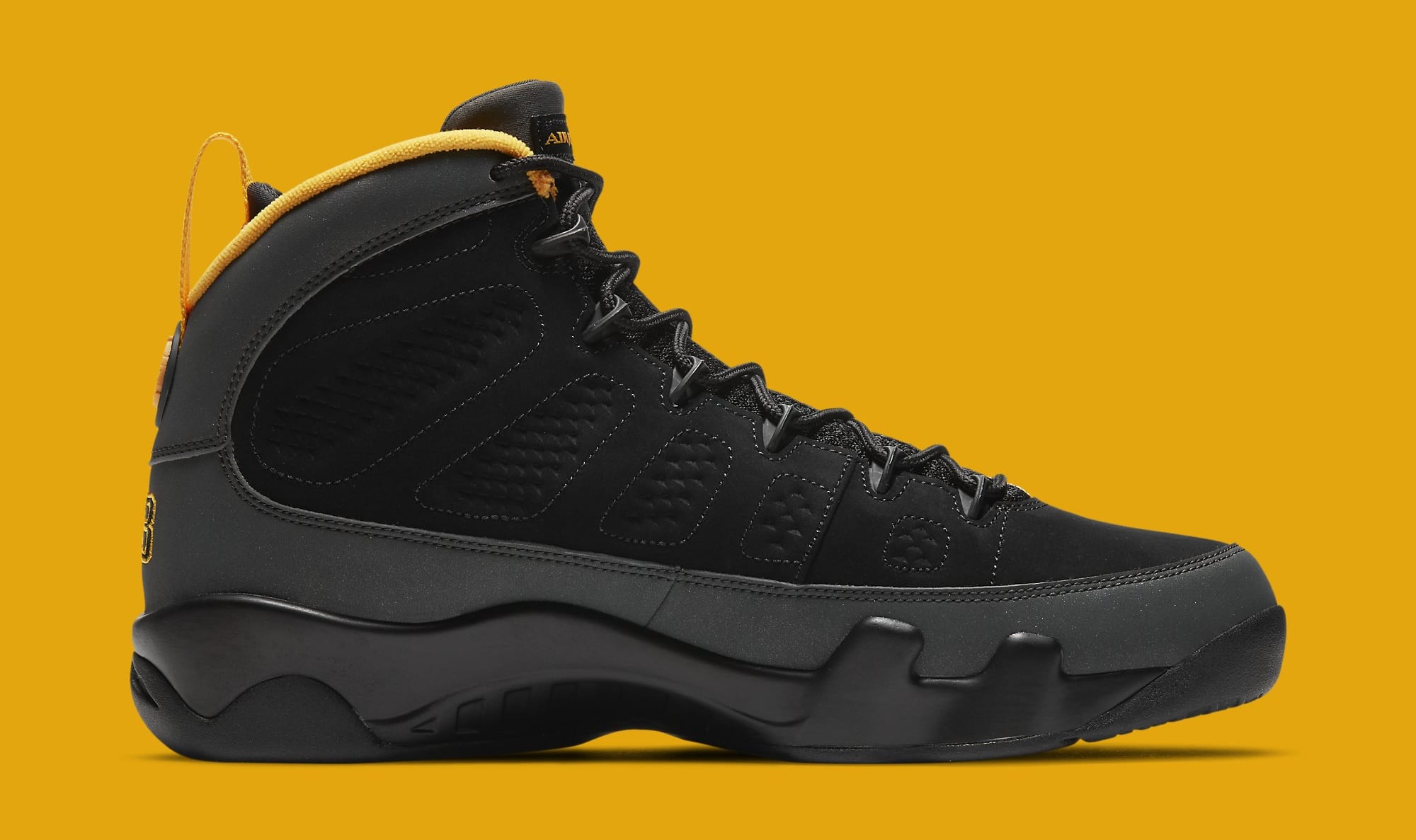 air-jordan-9-retro-university-gold-ct8019-070-medial