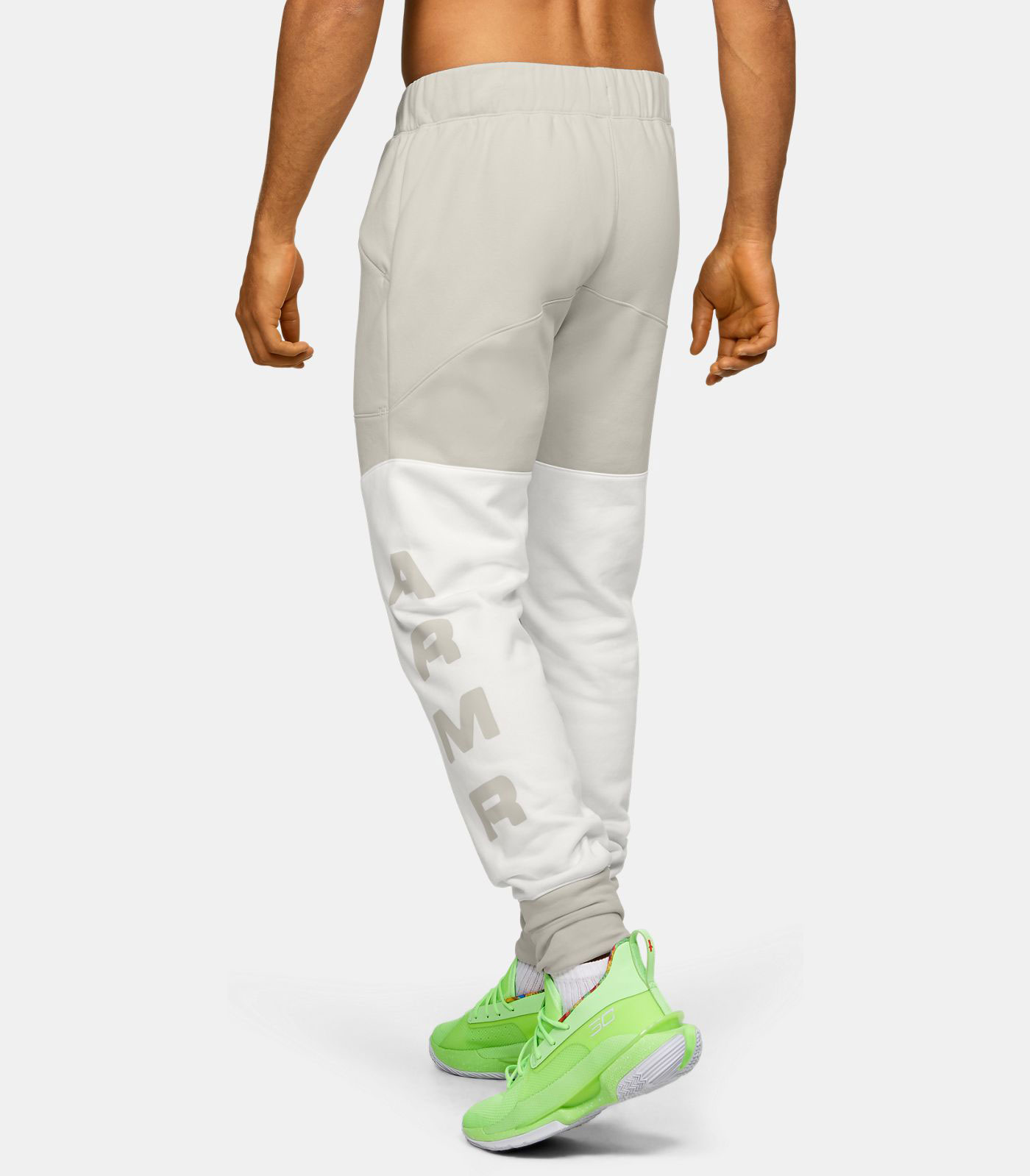 curry-7-our-history-jogger-pants-match-2