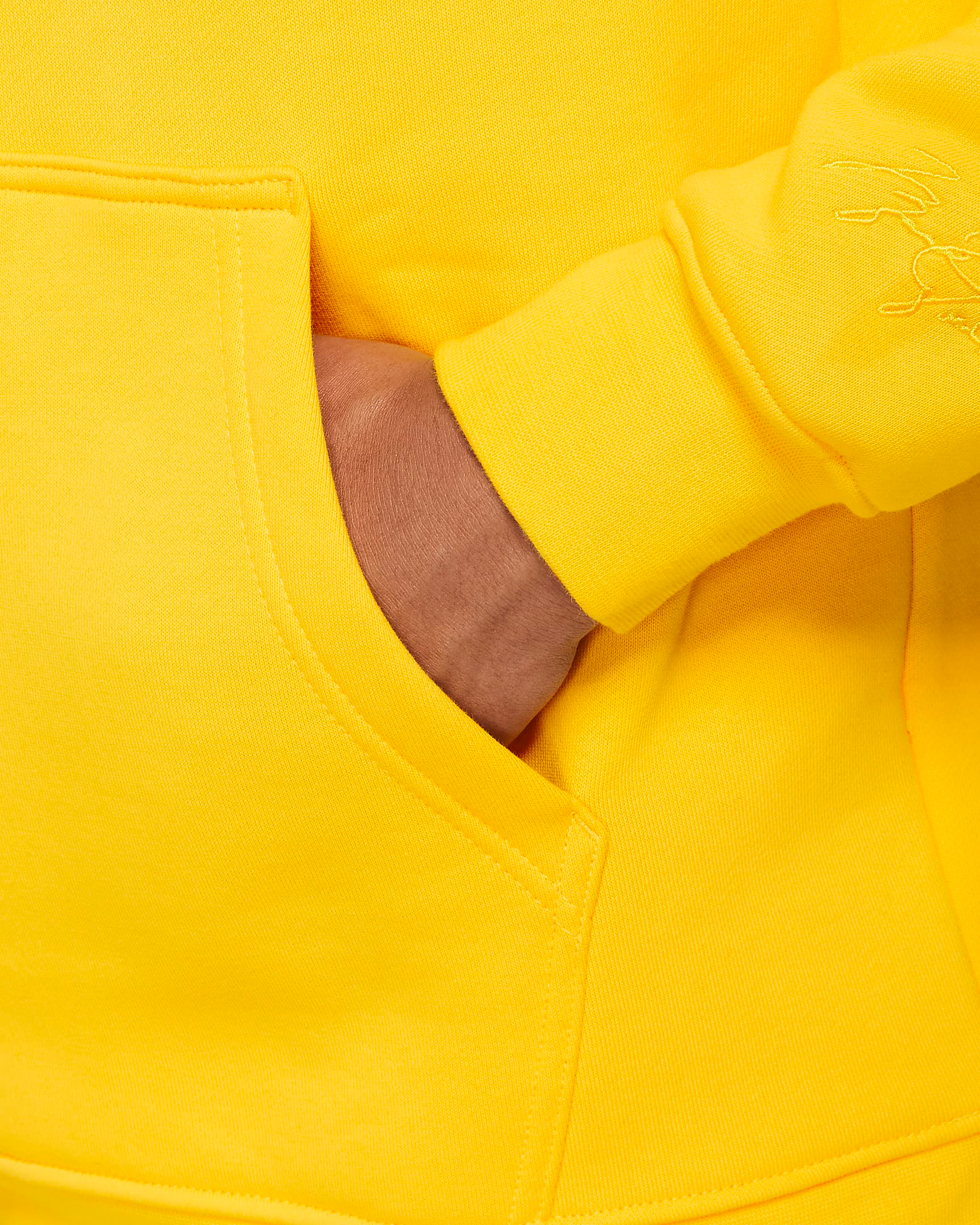 jordan-4-lightning-2021-tour-yellow-hoodie-4