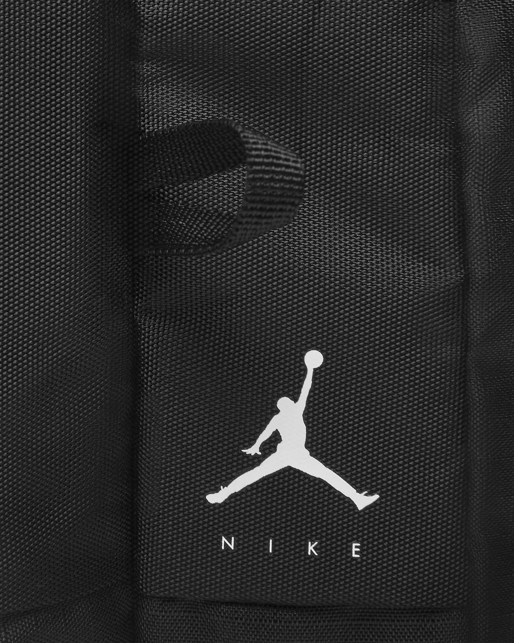 jordan-jumpman-duffle-bag-black-white-7