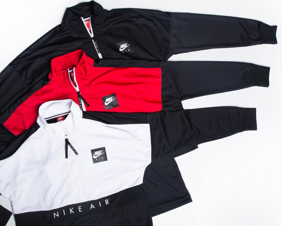 nike-air-half-zip-tops
