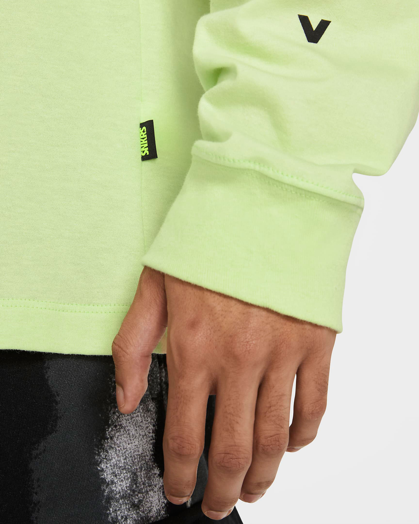 nike-air-max-95-neon-2020-long-sleeve-shirt-6