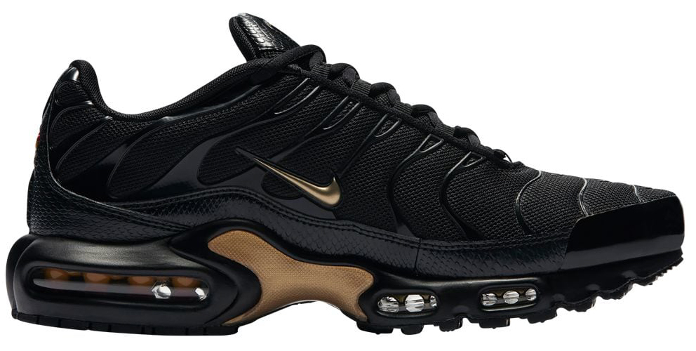 nike-air-max-plus-black-gold