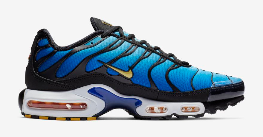 hyper blue air max plus outfit