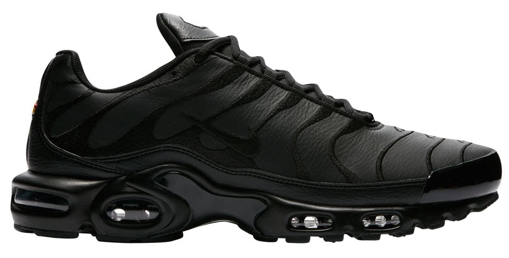 nike-air-max-plus-triple-black